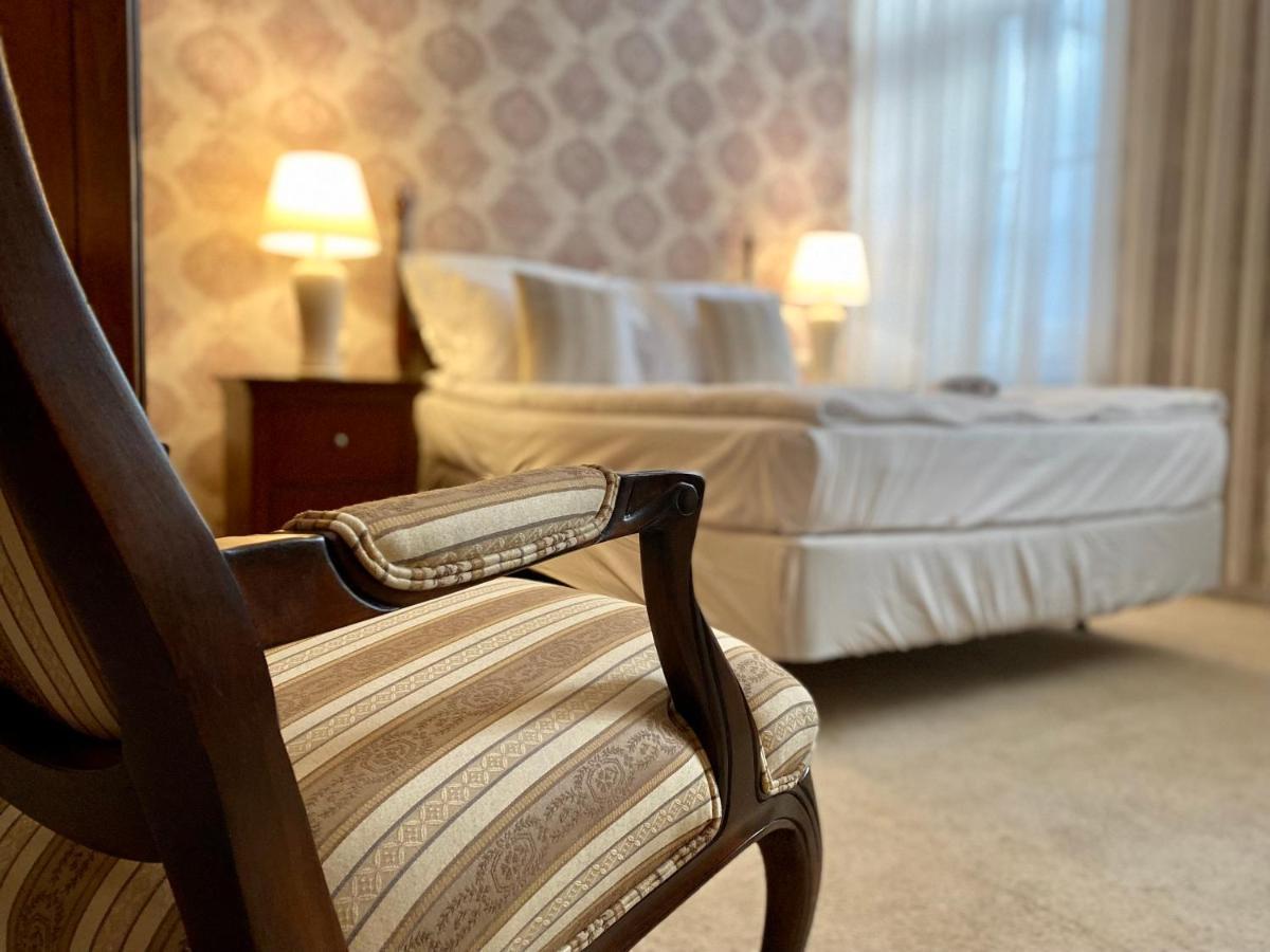 Opera16 Guestrooms Budapest Luaran gambar