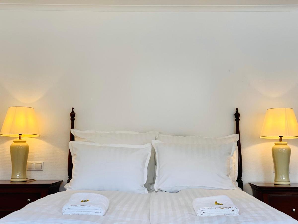 Opera16 Guestrooms Budapest Luaran gambar