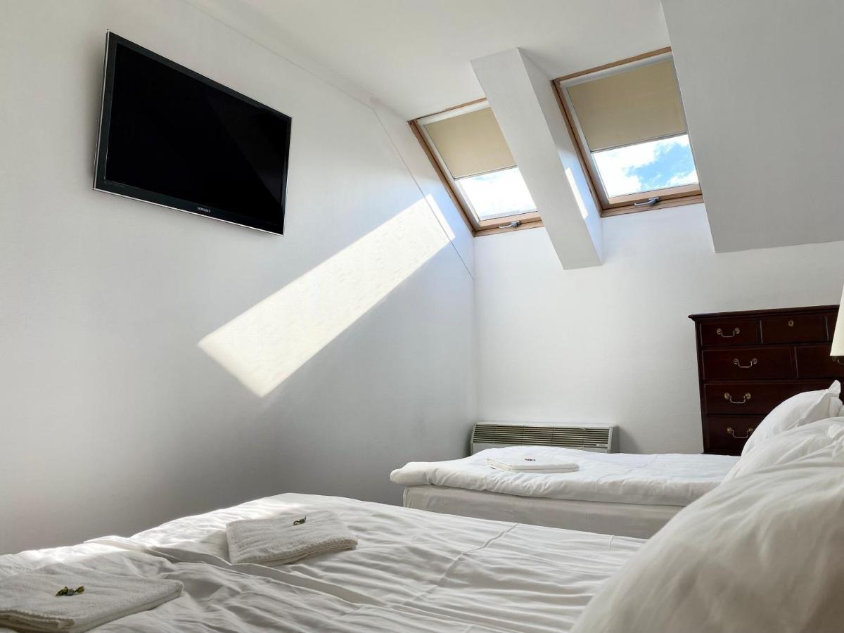 Opera16 Guestrooms Budapest Luaran gambar