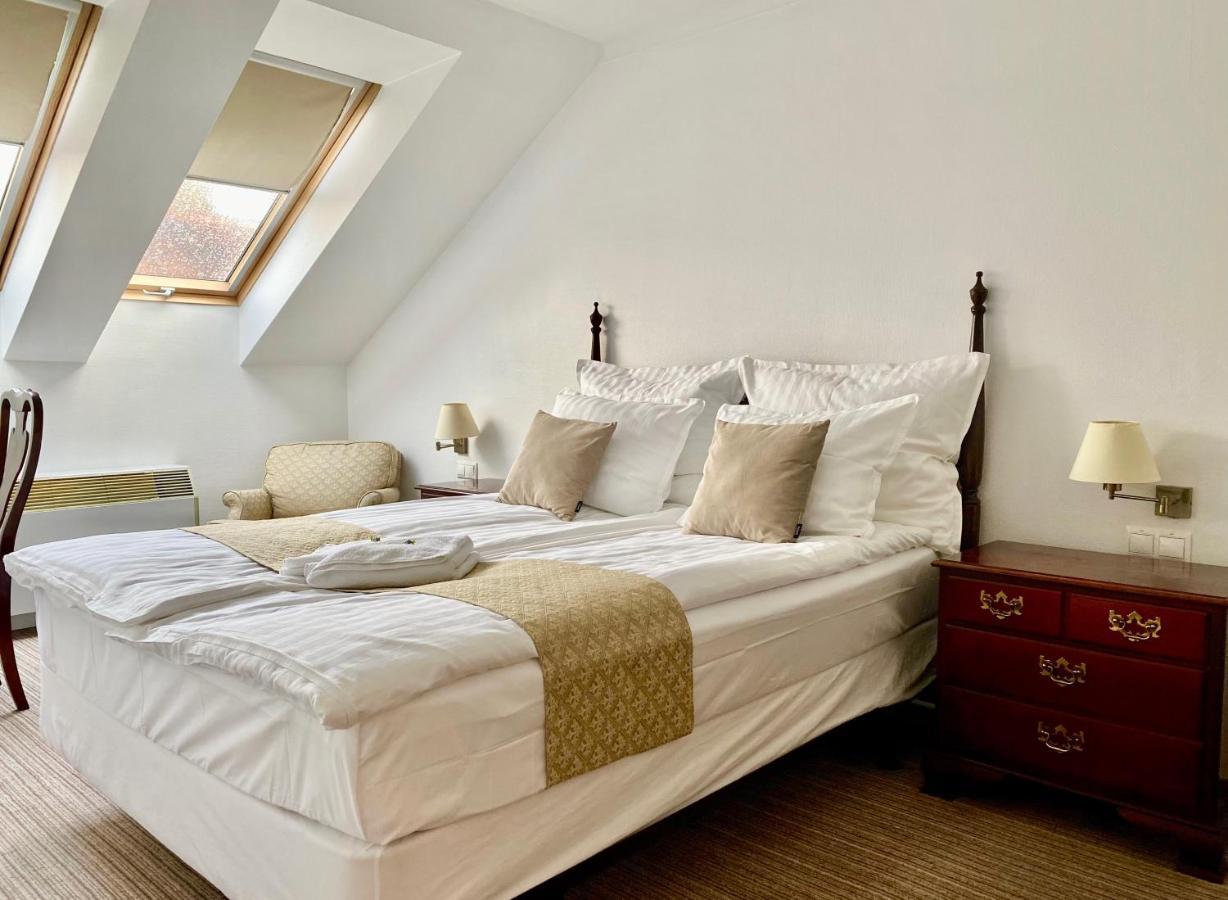 Opera16 Guestrooms Budapest Luaran gambar