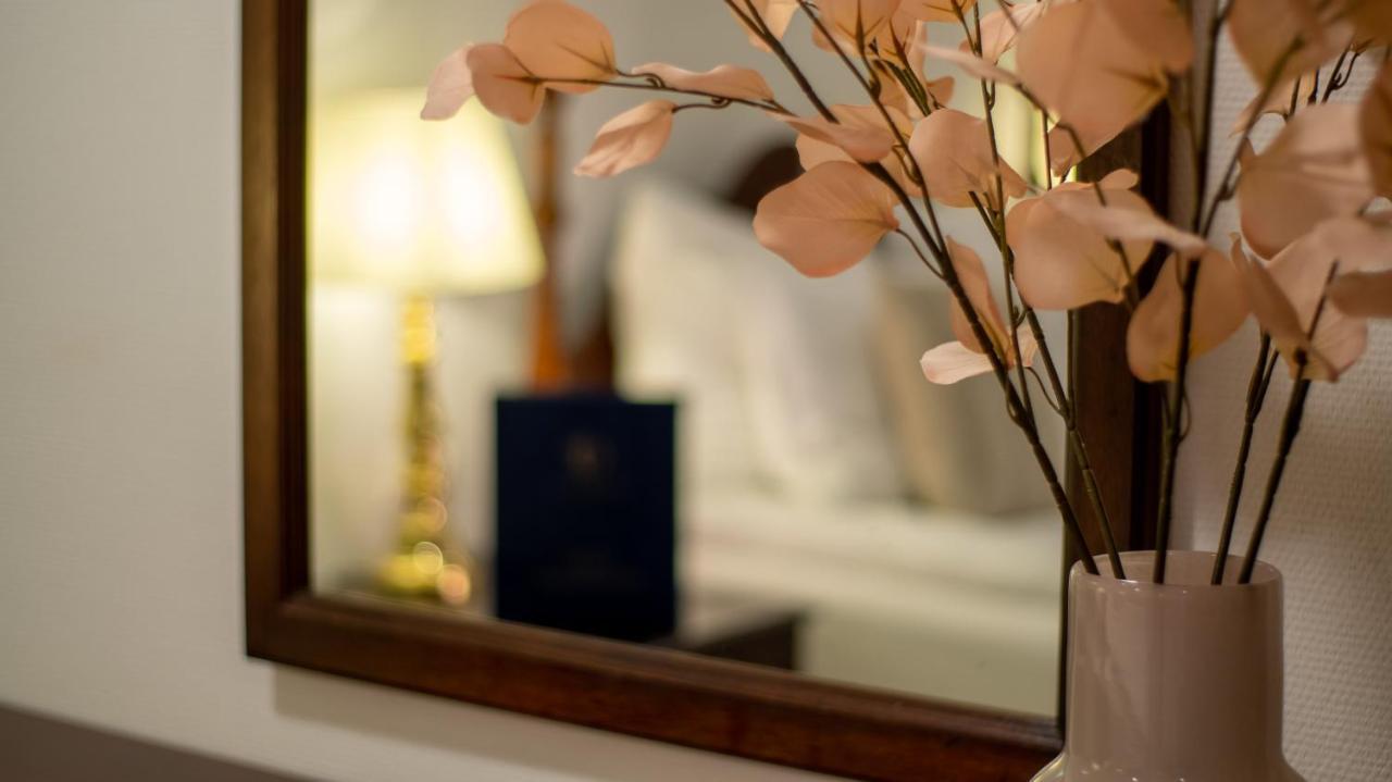Opera16 Guestrooms Budapest Luaran gambar